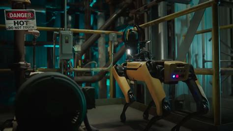 B­o­s­t­o­n­ ­D­y­n­a­m­i­c­s­’­i­n­ ­r­o­b­o­t­ ­k­ö­p­e­ğ­i­ ­k­o­n­u­ş­m­a­y­a­ ­b­a­ş­l­a­d­ı­